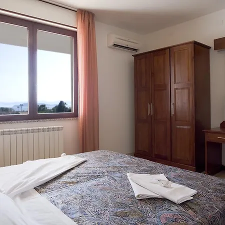 Califfo Hotel 4*