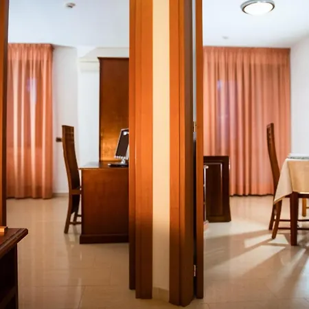 Califfo Hotel Quartu SantʼElena